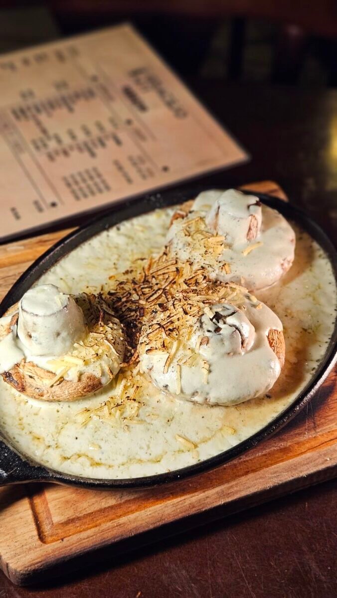 Opções de combo na melhor parrilla do 4° Distrito!