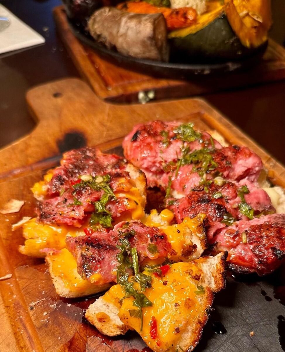 Opções de combo na melhor parrilla do 4° Distrito!